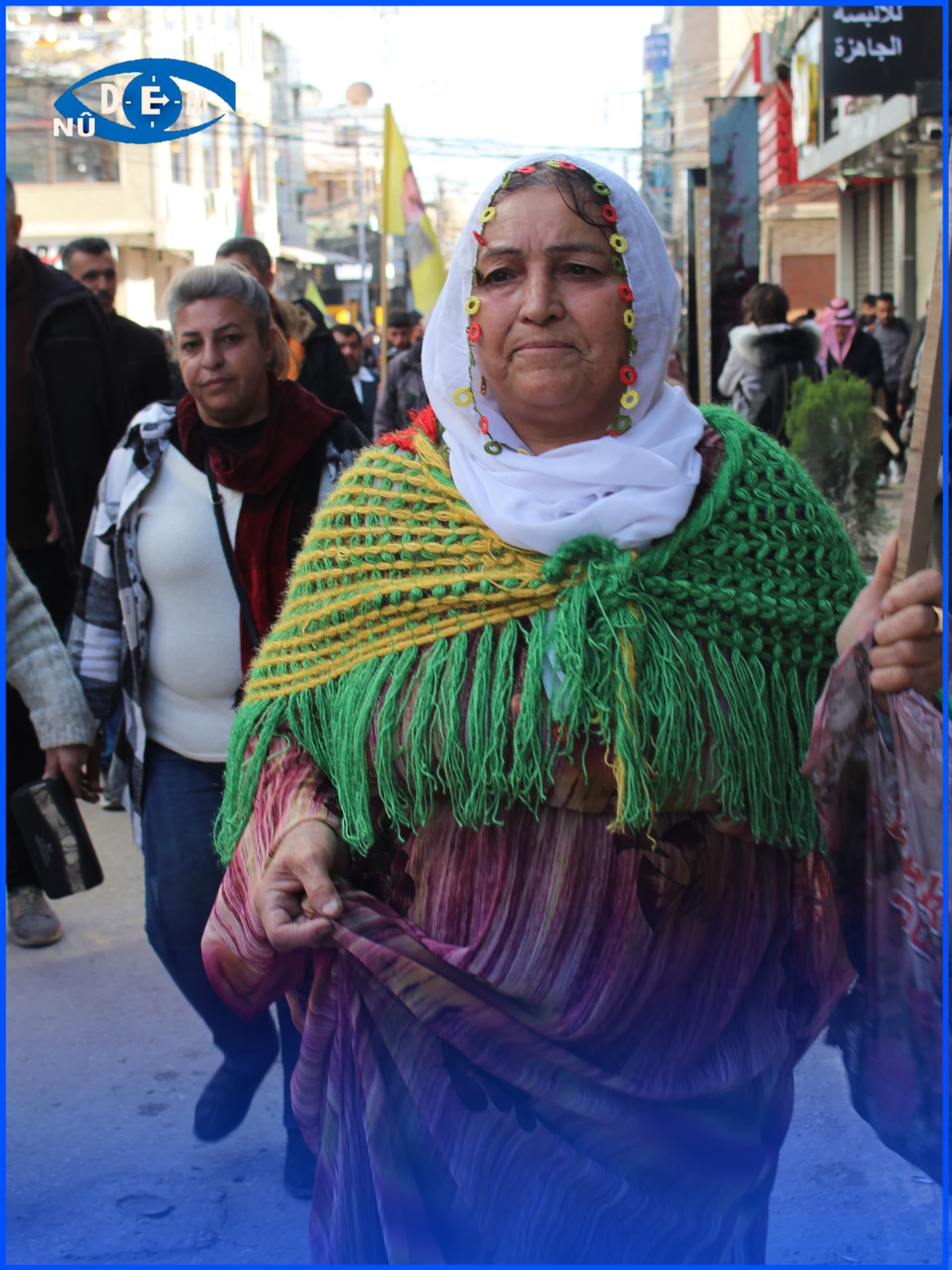 تحت شعار “بروح الكومينالية والديمقراطية”.. الآلاف في قامشلو يجددون العهد للمقاومة